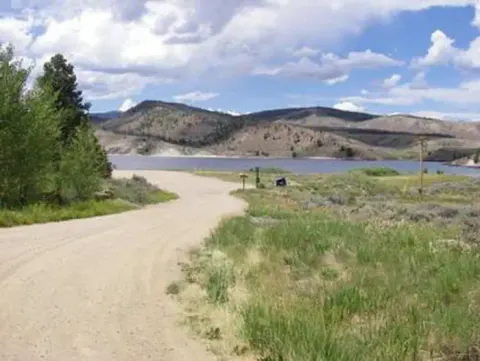 Arapaho & Roosevelt National Forests Pawnee NG recreation area