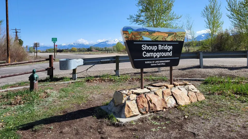 Shoup Bridge Campground Entry Sign