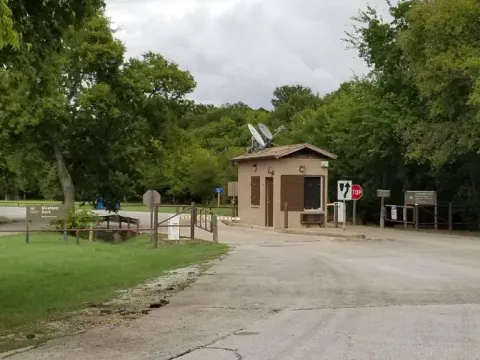 Benbrook Lake recreation area