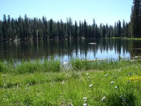 Lassen Volcanic National Park recreation area