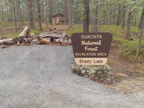 Entrance sign of Shady Lake