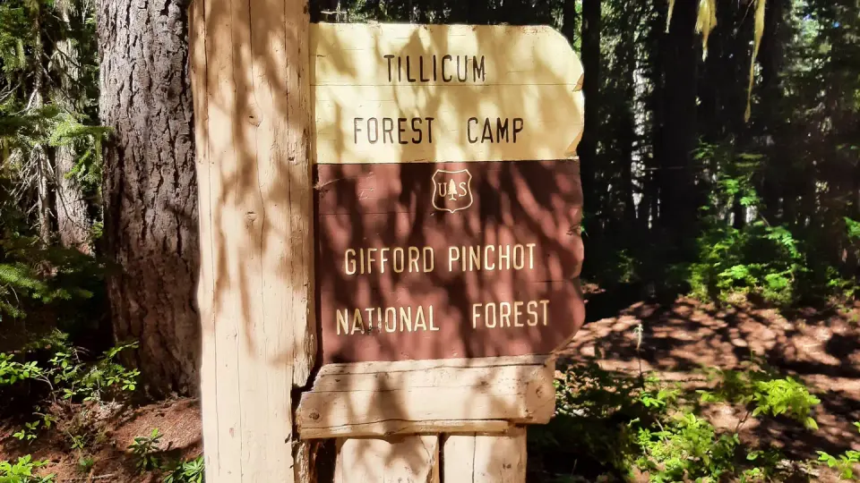 campground entrance sign