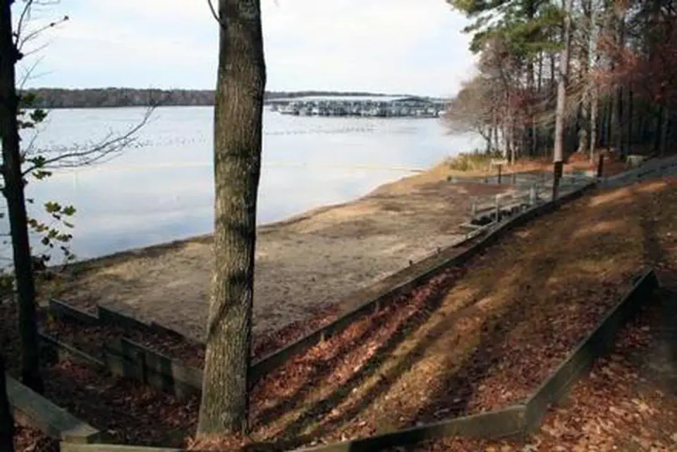 Tennessee-Tombigbee Waterway recreation area