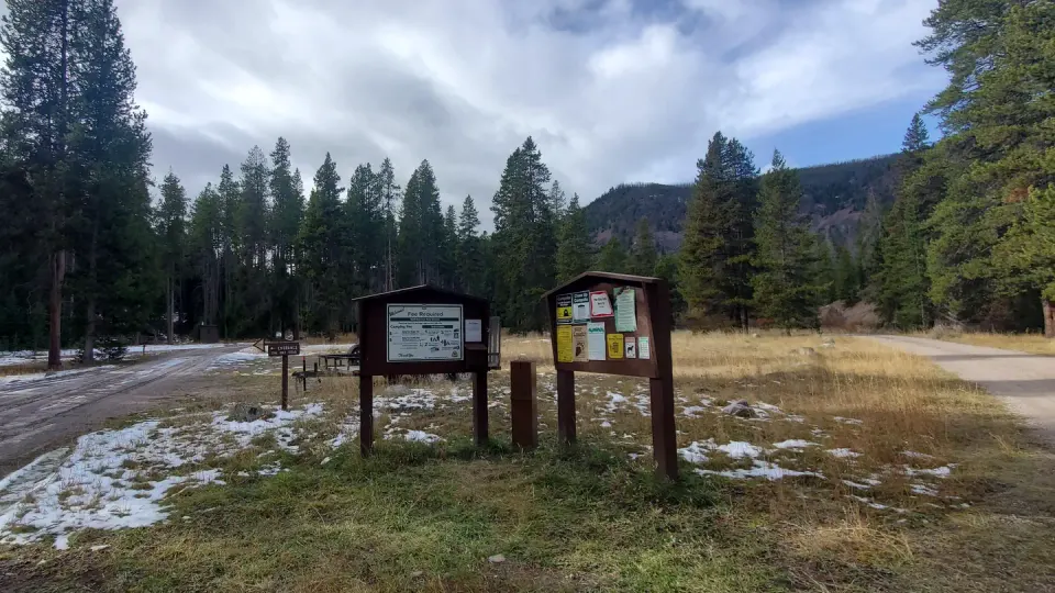 Entrance kiosk to campground, displaying loop road and mountain in background