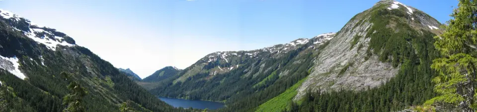 Avoss Lake