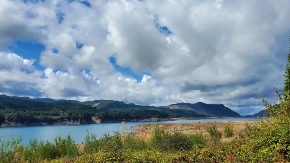 View of Lookout Point Reservoir from Ivan Oakes Campground