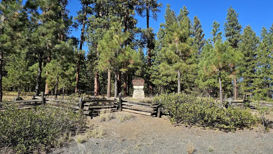 Starr Entrance Sign