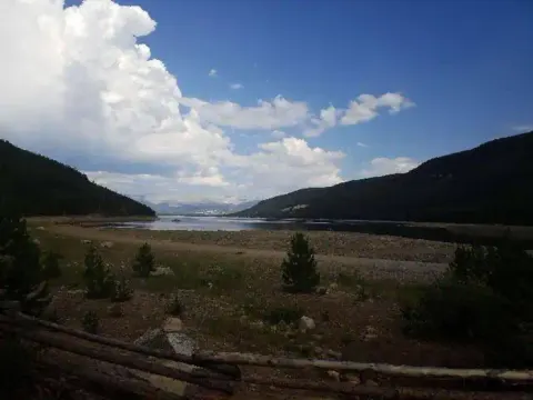 May Queen Campground trailhead