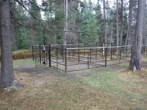 Corral at B1